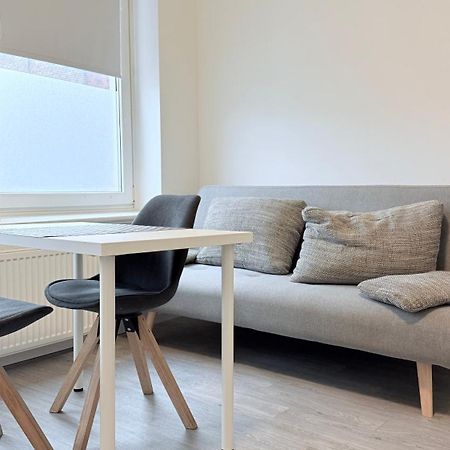 Studio-Apartments Fuer Monteure & Businessgaeste Zentral In Ноймюнстер Экстерьер фото