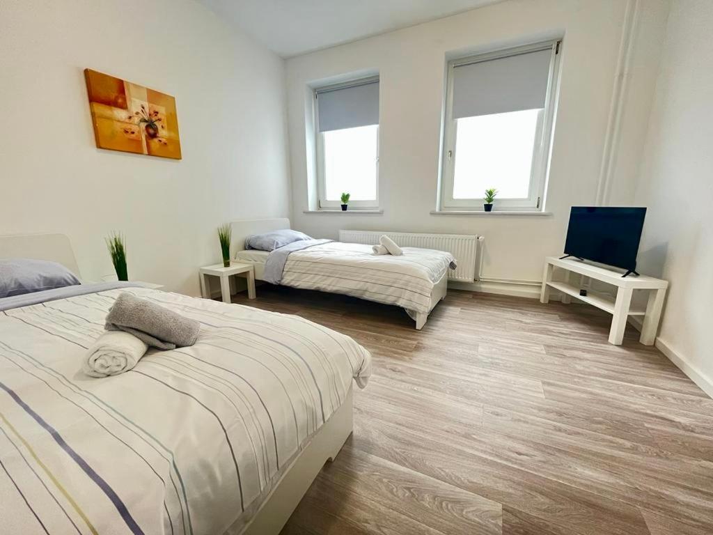 Studio-Apartments Fuer Monteure & Businessgaeste Zentral In Ноймюнстер Экстерьер фото