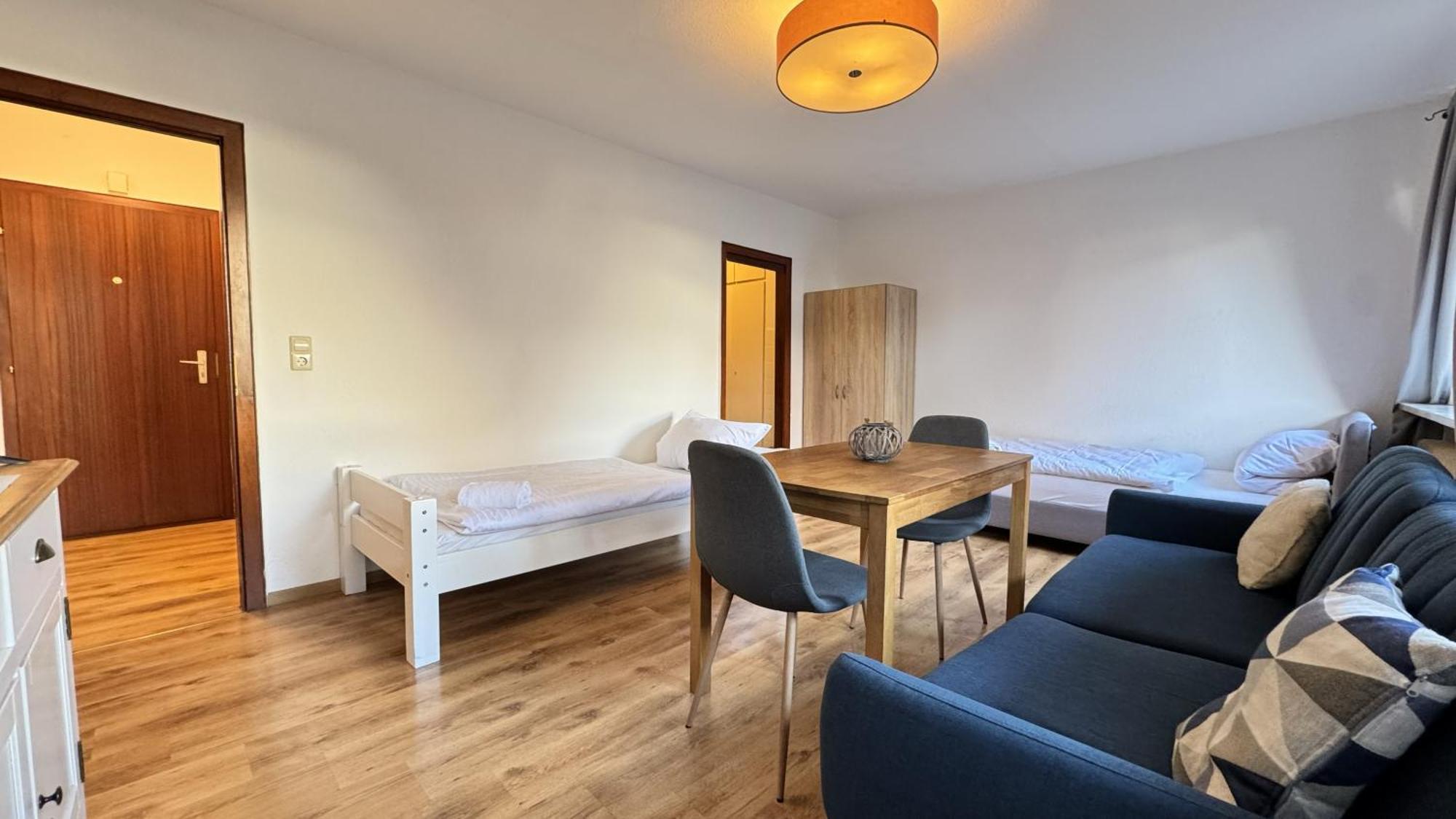 Studio-Apartments Fuer Monteure & Businessgaeste Zentral In Ноймюнстер Экстерьер фото