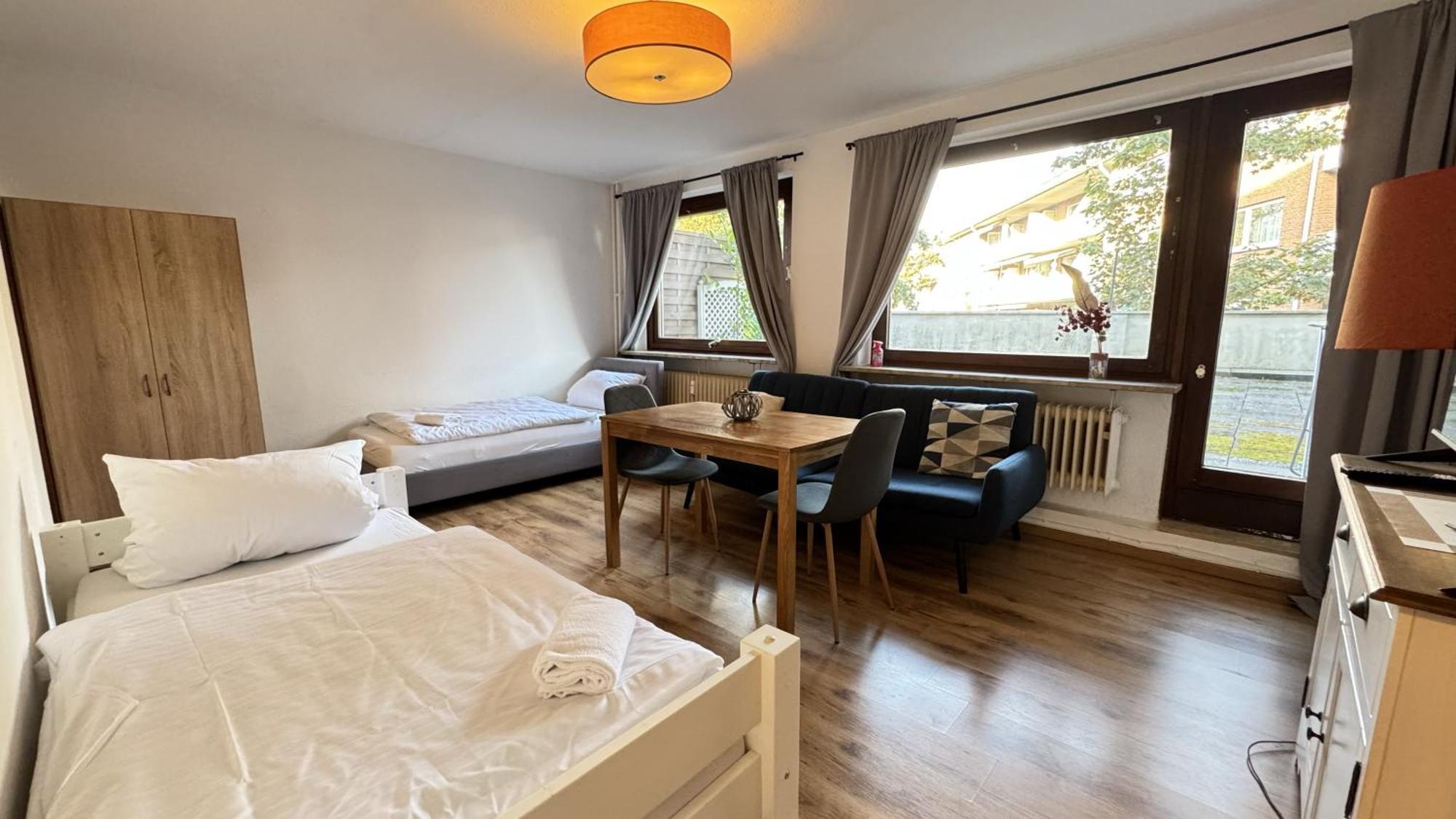 Studio-Apartments Fuer Monteure & Businessgaeste Zentral In Ноймюнстер Экстерьер фото