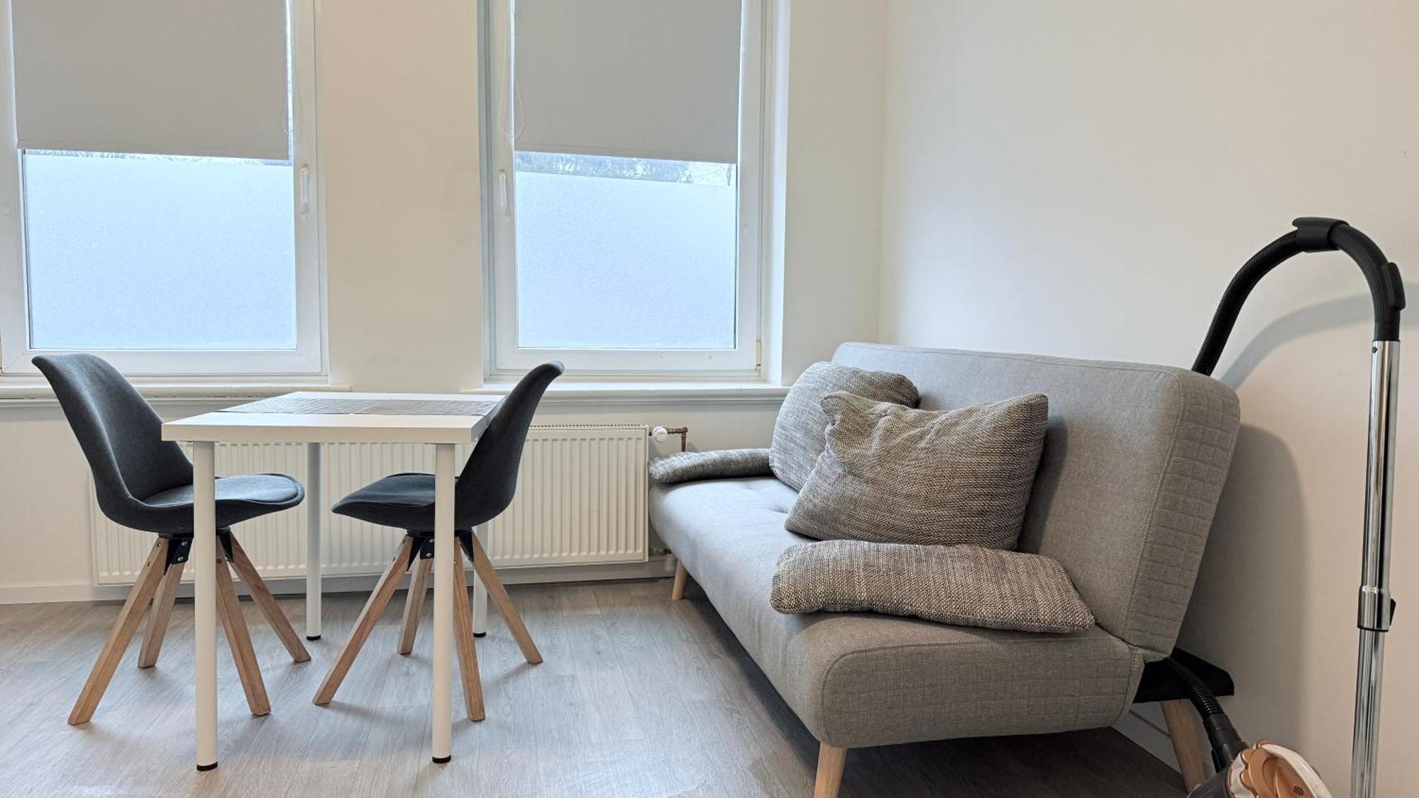 Studio-Apartments Fuer Monteure & Businessgaeste Zentral In Ноймюнстер Экстерьер фото