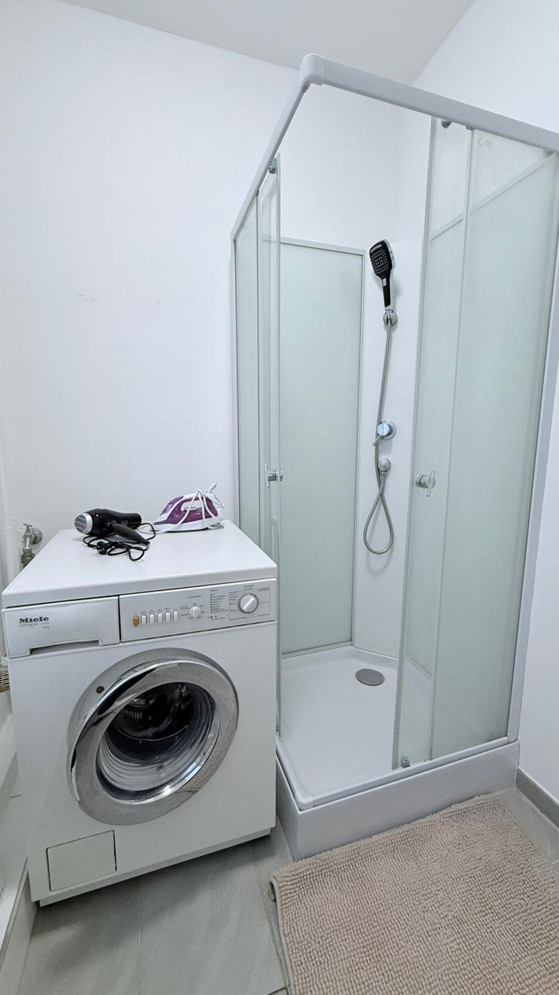 Studio-Apartments Fuer Monteure & Businessgaeste Zentral In Ноймюнстер Экстерьер фото