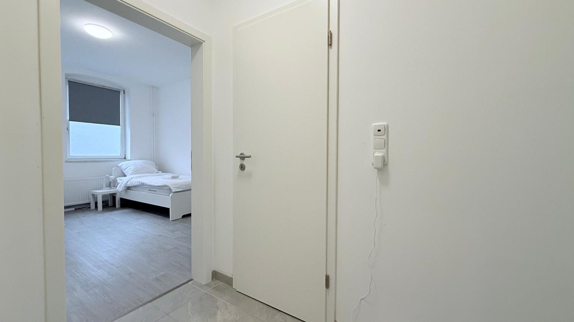 Studio-Apartments Fuer Monteure & Businessgaeste Zentral In Ноймюнстер Экстерьер фото